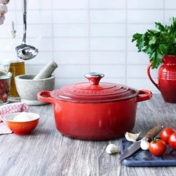 Le Creuset Gietijzeren Braadpan - 26cm 5,3 L - Kersenrood -PannenPunt Aanbiedingen Winkel 1200x1200 1243