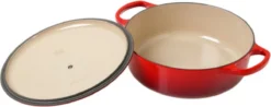 Le Creuset - Gietijzeren - Lage Braadpan - 24cm - Kersenrood -PannenPunt Aanbiedingen Winkel 1200x478 1