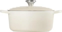 Le Creuset Braadpan Signature Meringue - ø 24 Cm / 4.2 Liter -PannenPunt Aanbiedingen Winkel 1200x622 4