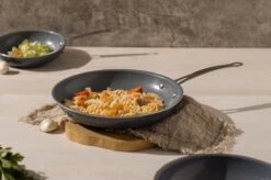 Swiss Pro+ - Koekenpannenset - 3 Delig - Keramisch - Inductie - Milieuvriendelijk - PFAS - PFOA Vrij - Sapphire Green 19 Swiss Pro+ - Koekenpannenset - 3 Delig - Keramisch - Inductie - Milieuvriendelijk - PFAS - PFOA Vrij - Sapphire Green -PannenPunt Aanbiedingen Winkel 1200x799 41