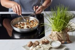 Demeyere Essential 5 RVS Koekenpan – Koekenpan Inductie - 28 Cm – PTFE-vrij -PannenPunt Aanbiedingen Winkel 1200x800 187