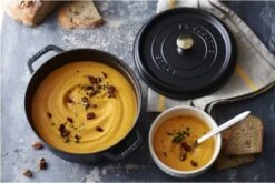 Staub Ronde Braadpan - Ø28 Cm - Zwart -PannenPunt Aanbiedingen Winkel 1200x801 19