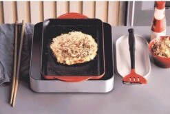 Le Creuset - Gietijzeren Grillplaat - 32x22cm - Kersenrood -PannenPunt Aanbiedingen Winkel 1200x807 5