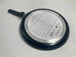 Zwarte Crêpe Pan 26 Centimeter Aluminium Inductiepan - Zwarte Pannenkoekenpan - Pan Met Steel 7 Zwarte Crêpe Pan 26 Centimeter Aluminium Inductiepan - Zwarte Pannenkoekenpan - Pan Met Steel -PannenPunt Aanbiedingen Winkel 1200x900 50