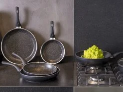 Sola Koekenpan Stonehenge - Ø 30 Cm - Zwart/wit - Aluminium - Antiaanbaklaag -PannenPunt Aanbiedingen Winkel 1200x906 14