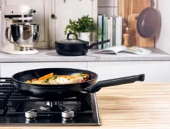BK Easy Induction Ceramic Koekenpan - Ø28 Cm - PFAS-vrij -PannenPunt Aanbiedingen Winkel 1200x907 4