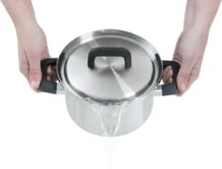 BK Flow Cool Pannenset - 4-delig – RVS Deksels - Veilig Afgietsysteem - Geschikt Voor Alle Warmtebronnen -PannenPunt Aanbiedingen Winkel 1200x912