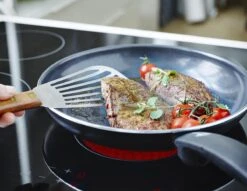 GreenPan Cambridge Koekenpan 20cm - Zwart - Inductie - PFAS-vrij 35 GreenPan Cambridge Koekenpan 20cm - Zwart - Inductie - PFAS-vrij -PannenPunt Aanbiedingen Winkel 1200x926 62