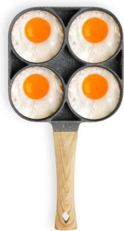 Magnani - Eierpan - 4 Bakplaten Van ⌀ 8 Cm - Voor Gas- En Elektrische Kookplaten - Aluminium - Houten Handvat - 38 X 18.7 X 2 Cm -PannenPunt Aanbiedingen Winkel 643x1200