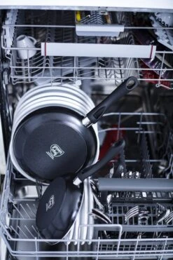 GreenChef Diamond Koekenpannenset Ø 20cm + Ø 28cm - Zwart - Inductie - PFAS-vrij 24 GreenChef Diamond Koekenpannenset Ø 20cm + Ø 28cm - Zwart - Inductie - PFAS-vrij -PannenPunt Aanbiedingen Winkel 800x1200 8