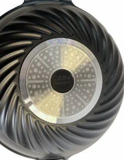 Cheffinger Wokpan Met Deksel - 32cm - Zwart - Pan - Keukenaccessoires 15 Cheffinger Wokpan Met Deksel - 32cm - Zwart - Pan - Keukenaccessoires -PannenPunt Aanbiedingen Winkel 936x1200